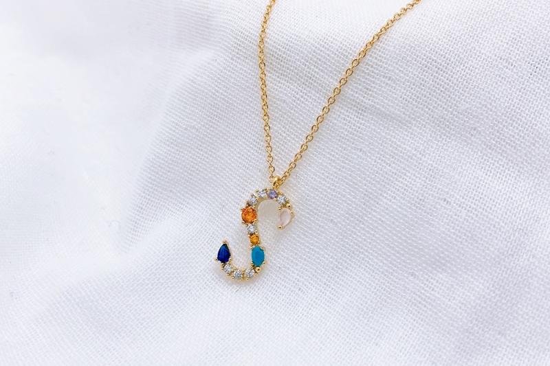 [Ozel] Feminine Glossy Brass Cubic Necklace