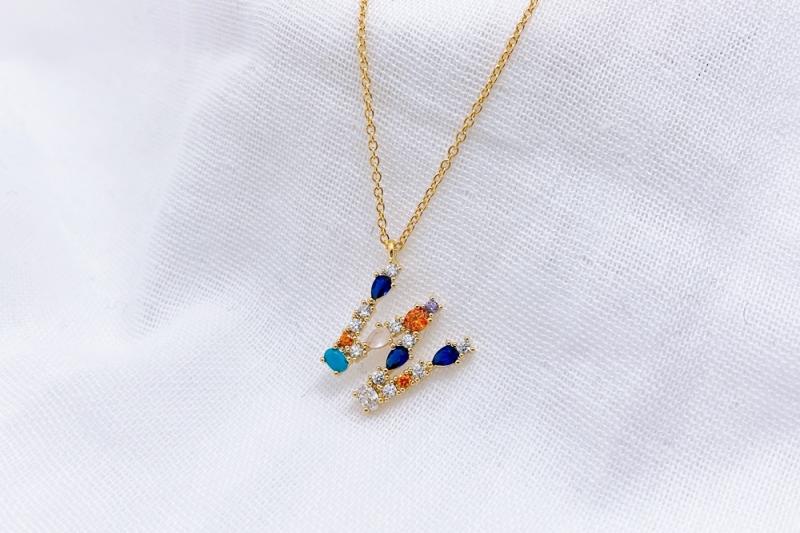 [Ozel] Luxurious Glossy Brass Cubic Necklace