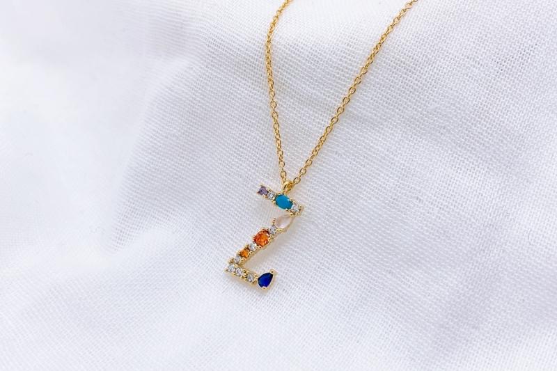 [Ozel] Feminine Glossy Brass Cubic Necklace