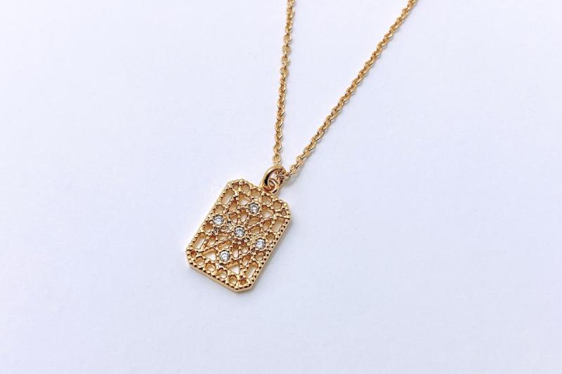 [Ozel] Trendy Glossy Brass Cubic Necklace