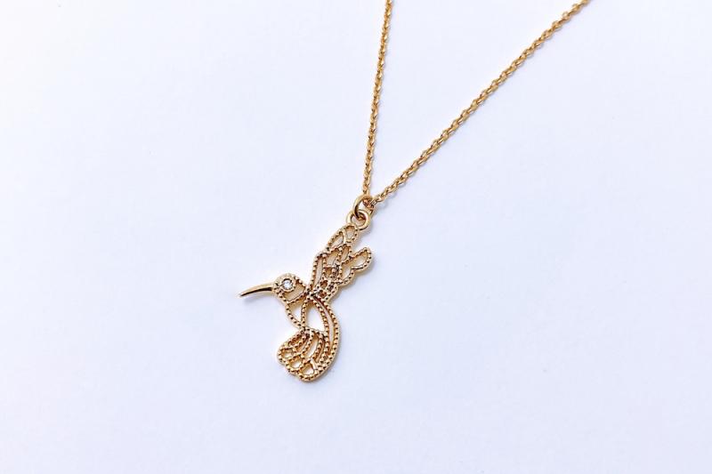 [Ozel] Subtle Charm Glossy Brass Cubic Necklace