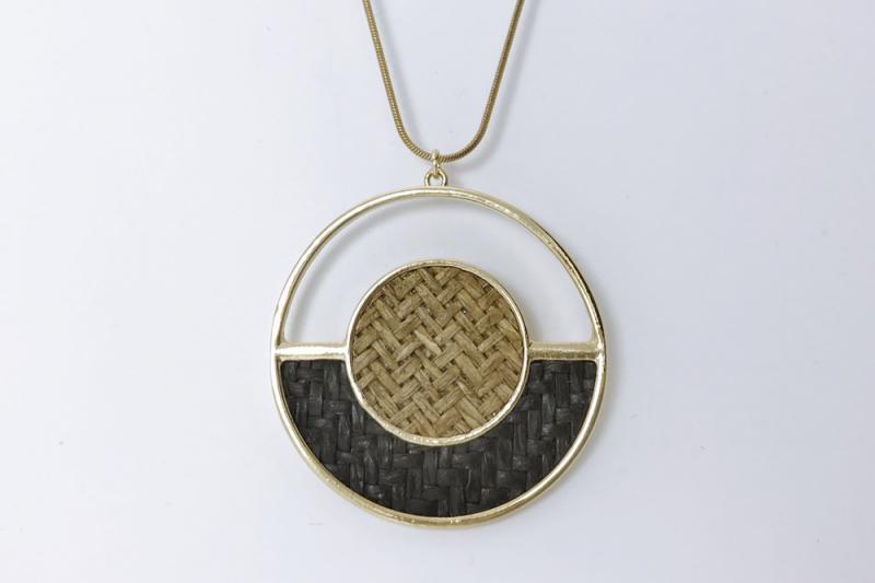 ] Casual Mood Necklace