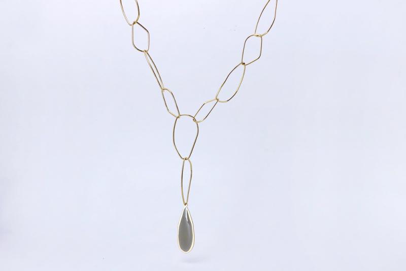 [Ozel] Sophisticated Glossy Brass Epoxy Necklace