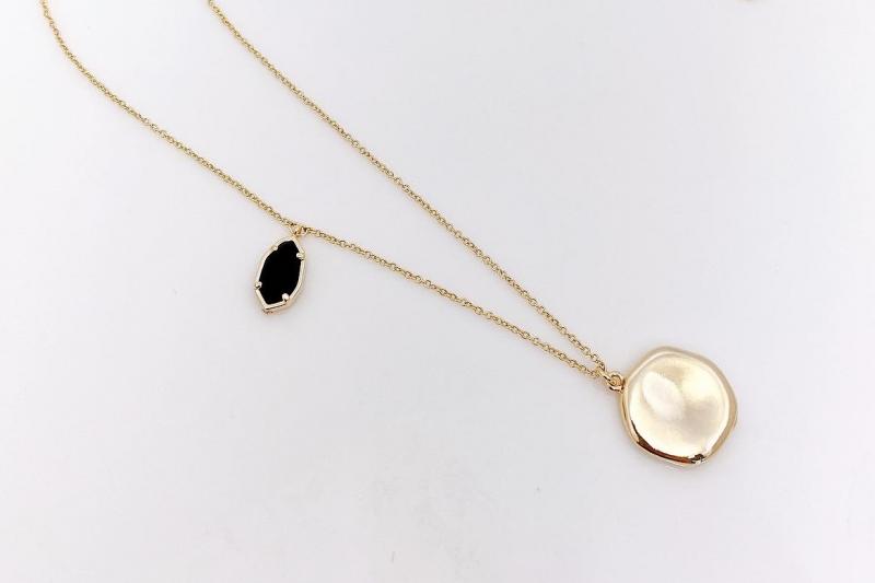 [Ozel] Vintage Vibe Glass Necklace