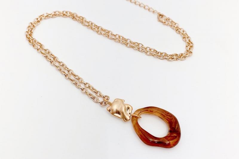 Point Look Necklace [