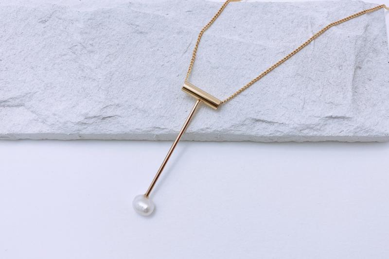 [Ozel] Elegant Pearl Necklace