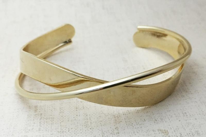 [Ozel] Glossy Wire Brass Bracelet for Wedding Guest Look