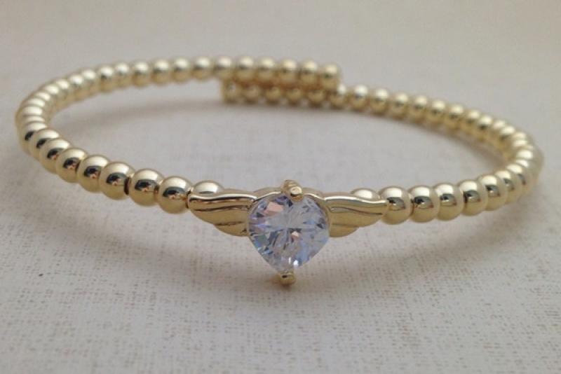 [Ozel] Bracelet with subtle charm