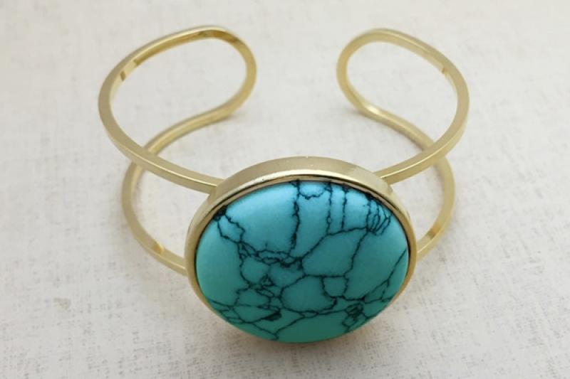 [Ozel] Delicate Fit Glossy Turquoise Gemstone Brass Bracelet