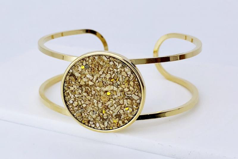 [Ozel] Sophisticated Glossy Brass Bracelet