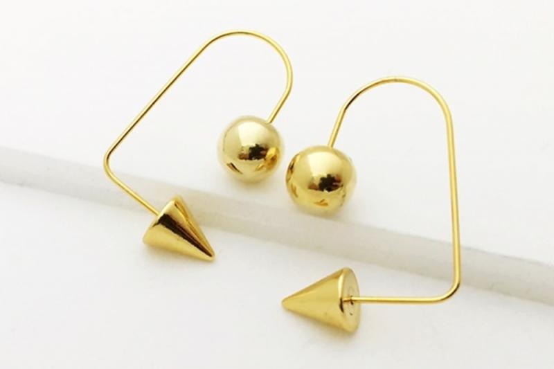 [Ozel] Glossy Brass Earrings for Wedding Guest Look