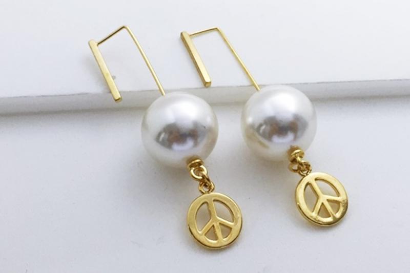 ] Daily Point Glossy Brass Pearl Earrings [Ozel
