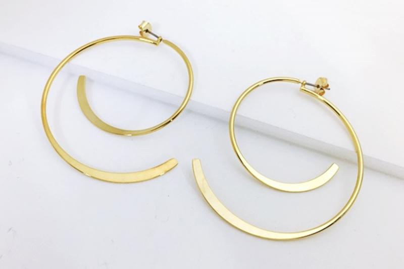[Ozel] Stylish Glossy Brass Earrings