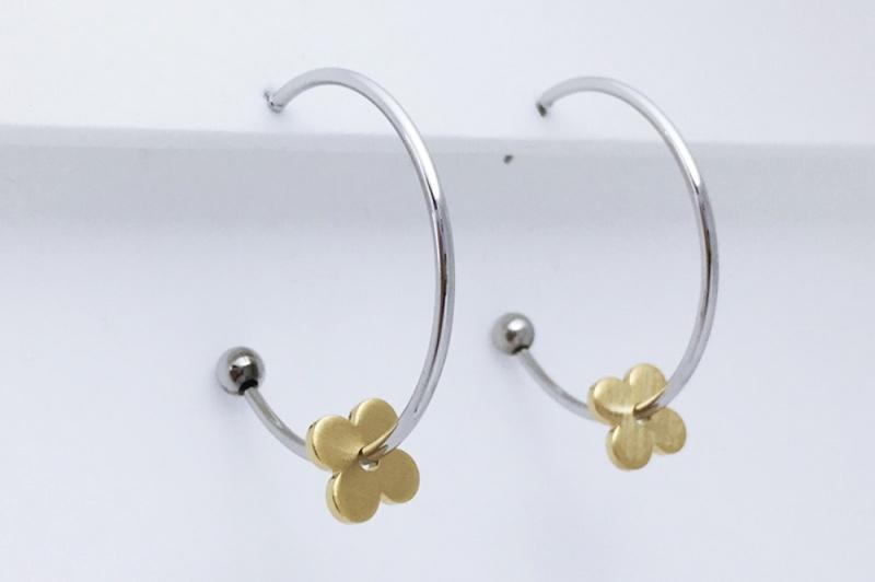 Ozel] Stylish Matte Glossy Brass Earrings