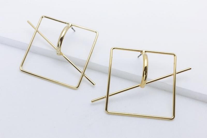 [Ozel] Delicate Fit Glossy Brass Earrings