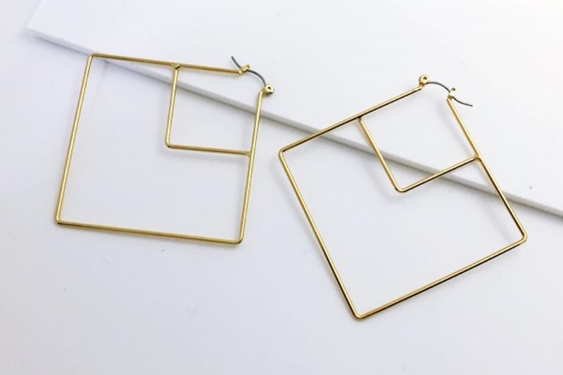 [Ozel] Feminine Glossy Brass Earrings