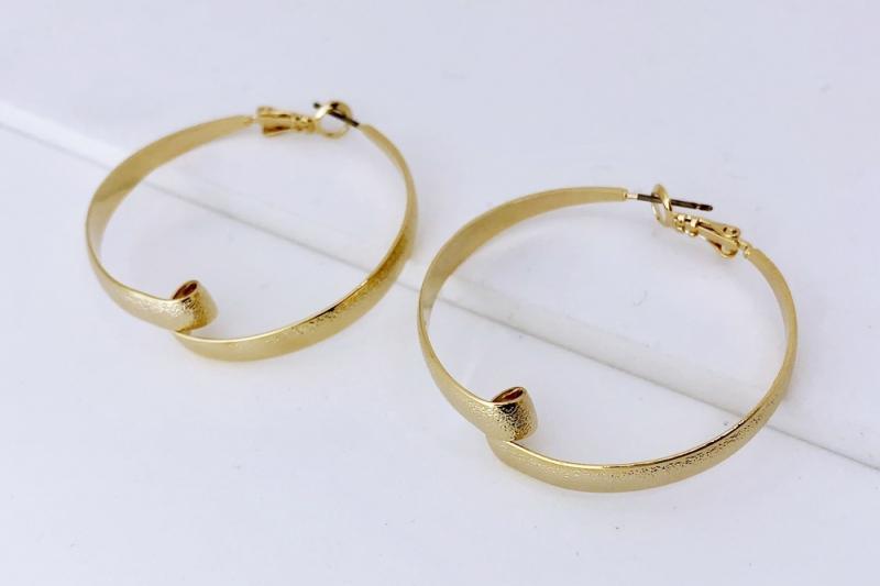 Simple Minimal Glossy Brass Earrings
