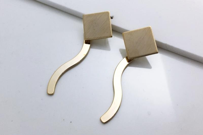 [Ozel] Shiny Matte BRASS Earring