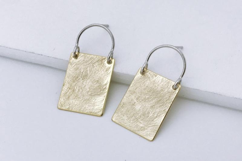 [Ozel] Feminine Asymmetrical Curve Brass Earrings