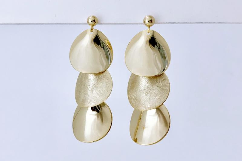 [Ozel] Shiny Curved BRASS Earring