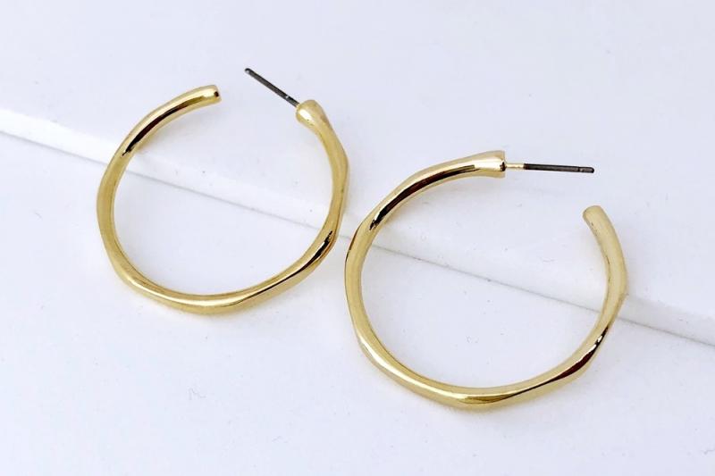[Ozel] Stylish Glossy Zinc Alloy Earrings