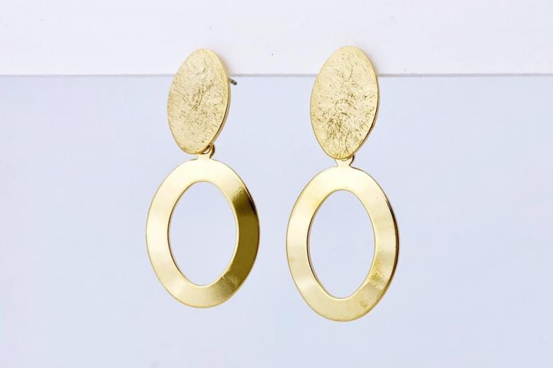 [Ozel] Point Look Asymmetrical Curve Glossy Brass Earrings