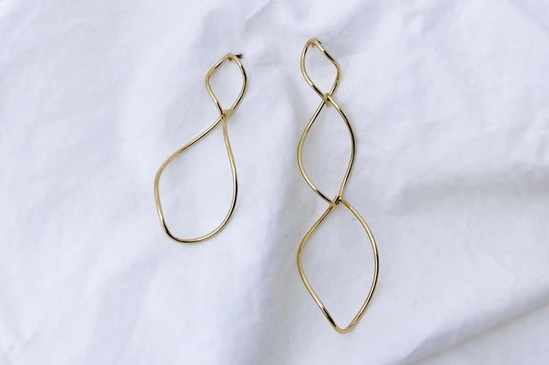 [Ozel] Vintage Vibe Glossy Brass Earrings