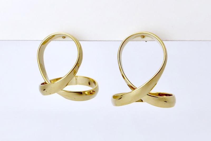 [Ozel] Chic Point Glossy Brass Earrings