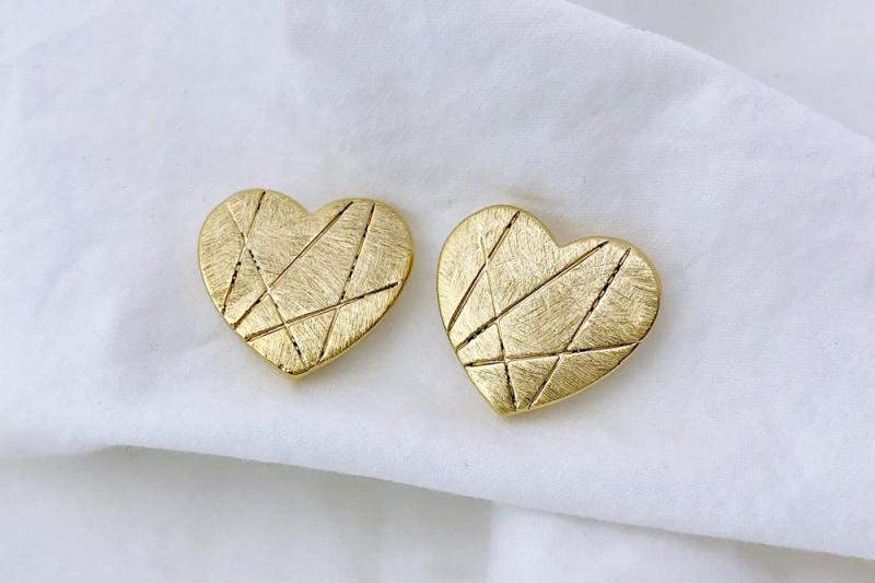 [Ozel] Subtle Charm Asymmetrical Curve Brass Earrings
