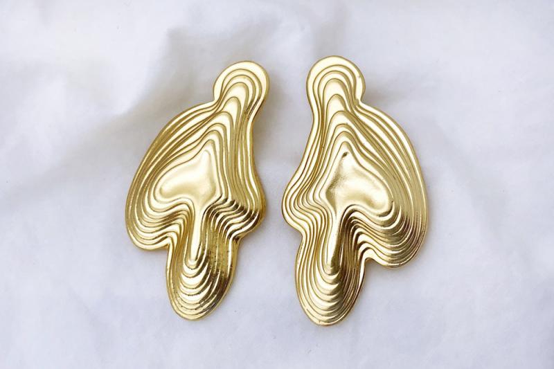 Zinc Alloy Earrings [Ozel] Layered Vintage Plated Zinc Alloy Earrings [