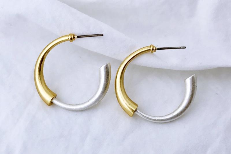 [Ozel] Simple Minimal Glossy Vintage Plated Brass Earrings