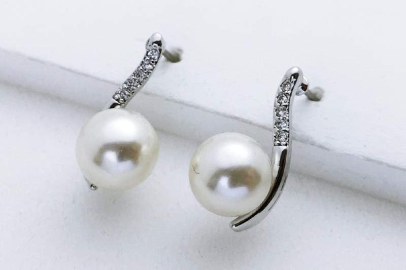 [Ozel] Shiny BRASS Pearl/Cubic Zirconia Earring