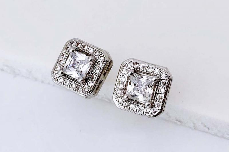 [Ozel] Statement Look Glossy Brass Cubic Earrings