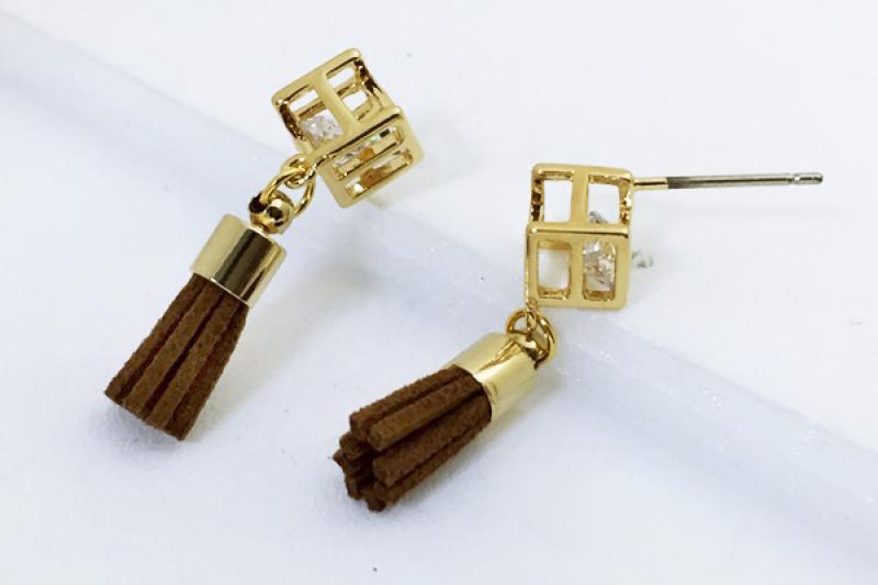 [Ozel] Luxurious Glossy Brass Cubic Earrings