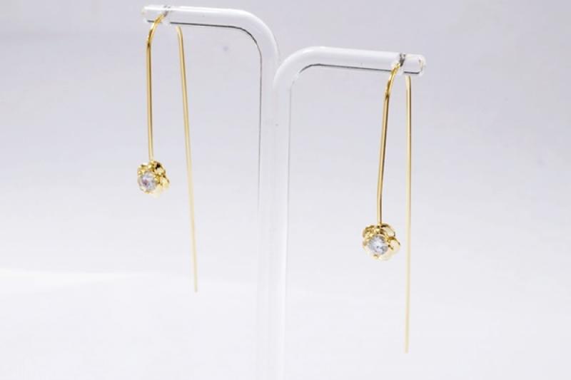 [Ozel] Chic Point Glossy Brass Cubic Earrings