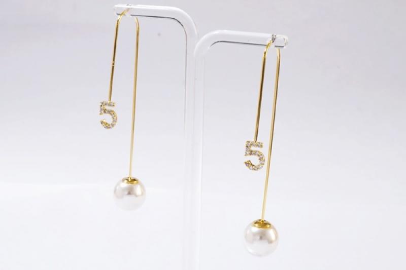 [Ozel] Girlfriend Gift Glossy Brass Pearl Cubic Earrings
