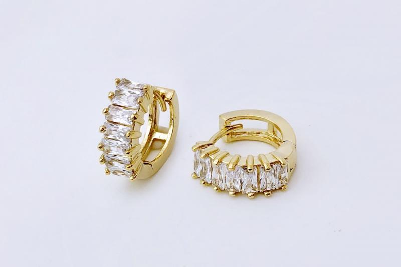 [Ozel] Statement Look Glossy Brass Cubic Earrings