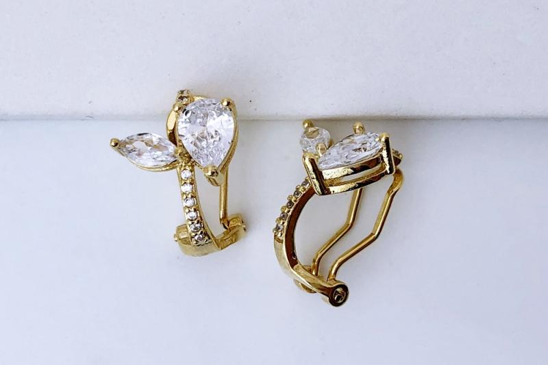 [Ozel] Subtle Charm Glossy Brass Cubic Hair Pin