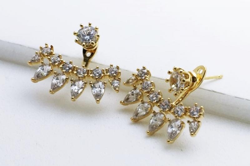 [Ozel] Stylish Glossy Brass Cubic Earrings