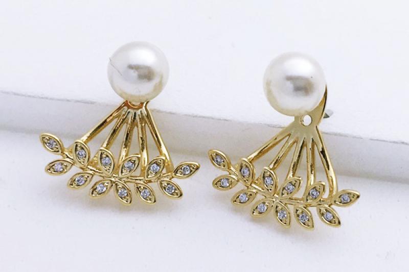 [Ozel] Unique Mood Glossy Brass Pearl Cubic Earrings