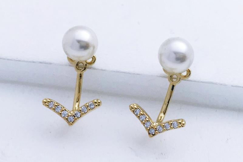 [Ozel] Sophisticated Glossy Brass Pearl Cubic Earrings