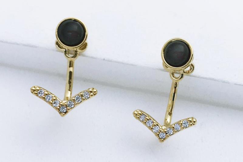 [Ozel] Elegant Glossy Howlite Brass Cubic Earrings