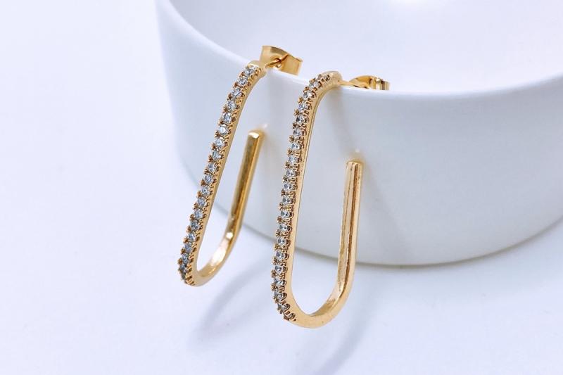[Ozel] Stylish Glossy Brass Cubic Earrings