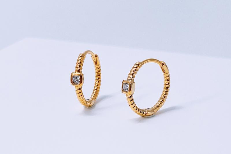 [Ozel] Shiny BRASS Cubic Zirconia Earring