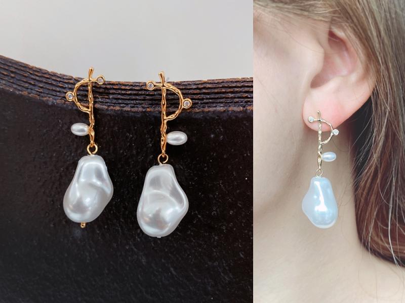 [Ozel] Delicate Fit Glossy Acrylic Brass Pearl Cubic Earrings