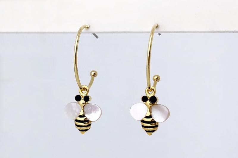] Unique Mood Brass Natural Mother-of-Pearl Earrings