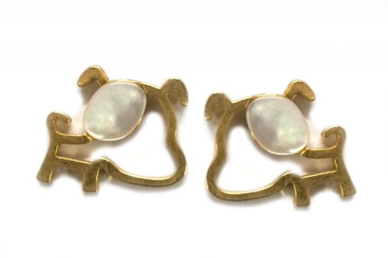 [Ozel] Earrings of Subtle Charm