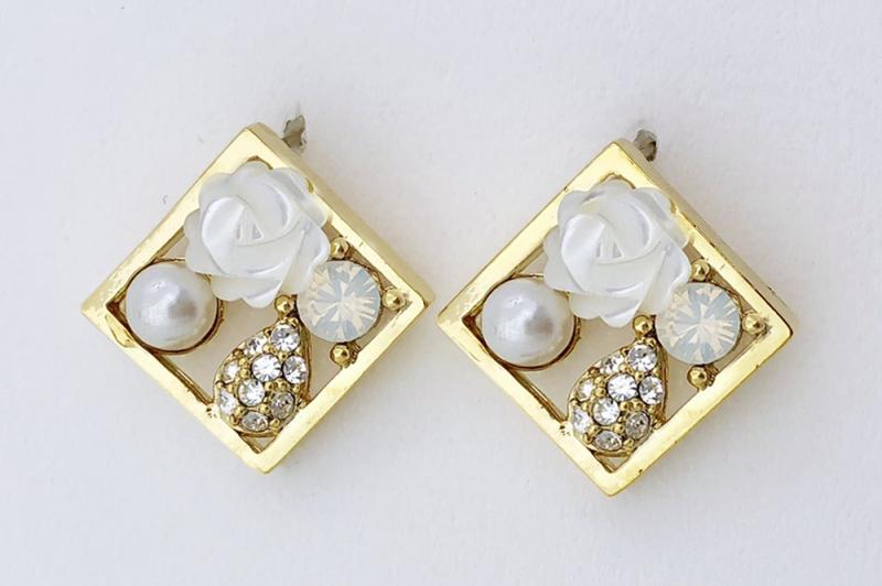 Simple Minimal Earrings