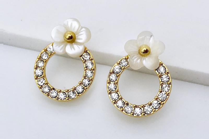 [Ozel] Subtle Charm Earrings