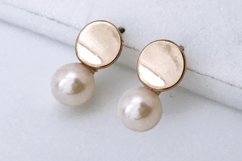 [Ozel] Modern Classic Pearl Earrings